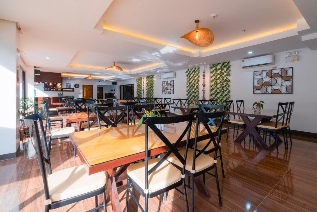 קורון Island Wanderers Inn מראה חיצוני תמונה