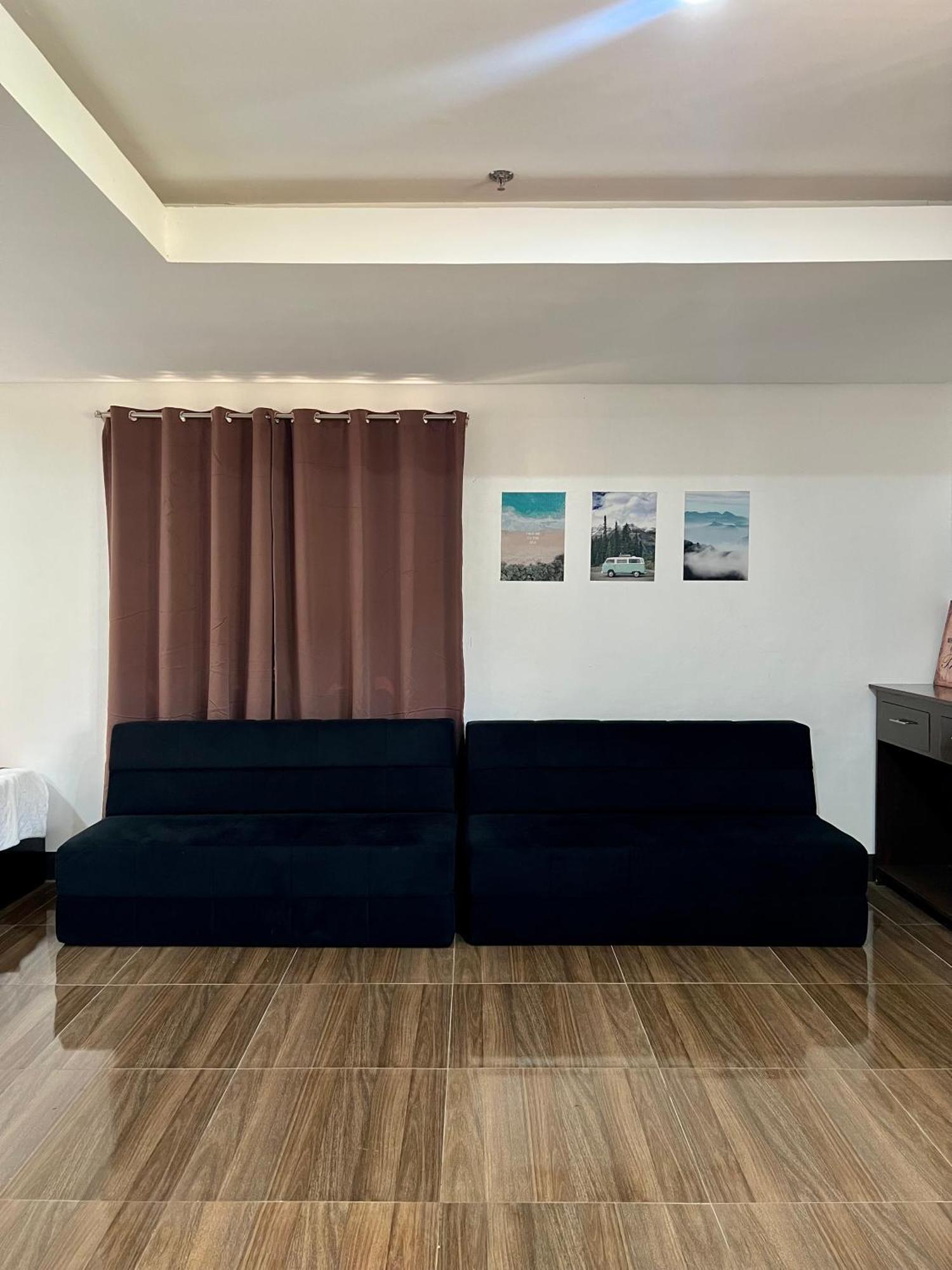 קורון Island Wanderers Inn מראה חיצוני תמונה